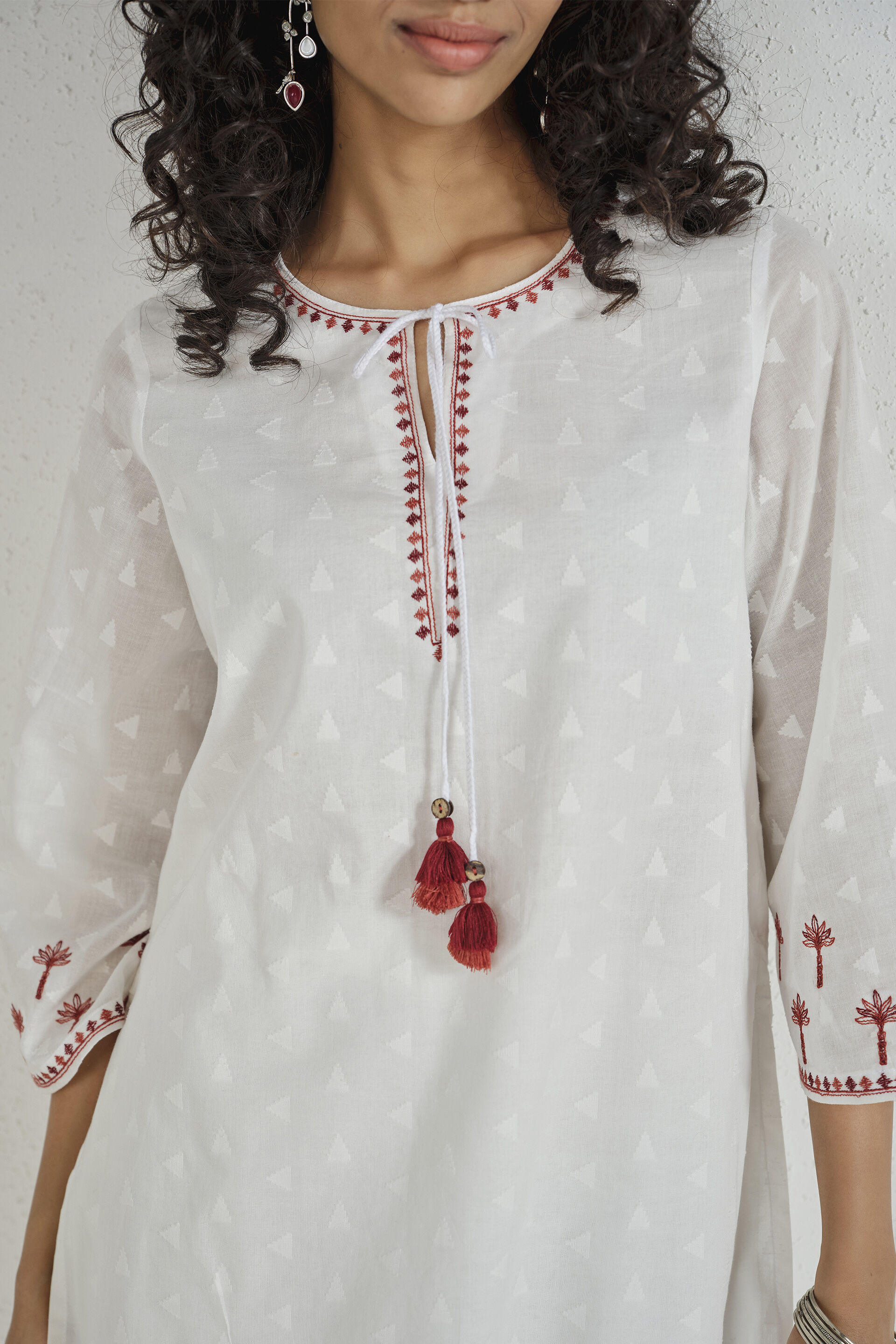 Safed Silsila Cotton Embroidered Tunic, Off White, image 3